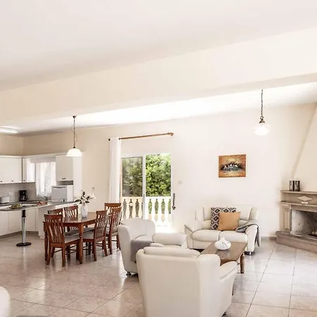 Villa Coral Bee