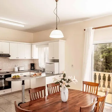 Villa Coral Bee Peyia