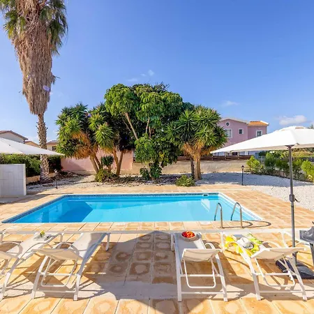 Villa Coral Bee Peyia